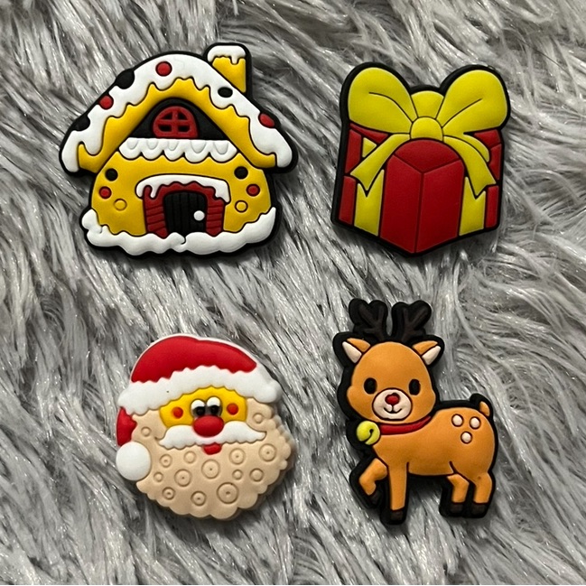 Christmas Croc Charm Set 8$